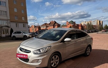 Hyundai Solaris II рестайлинг, 2011 год, 645 000 рублей, 5 фотография