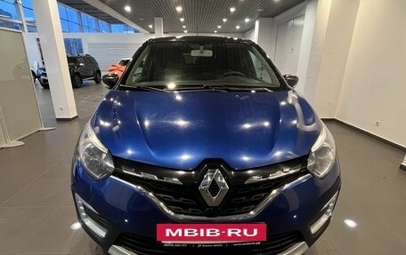 Renault Kaptur I рестайлинг, 2020 год, 1 800 000 рублей, 8 фотография