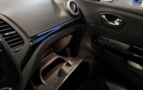 Renault Kaptur I рестайлинг, 2020 год, 1 800 000 рублей, 27 фотография