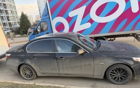 BMW 5 серия, 2005 год, 700 000 рублей, 2 фотография