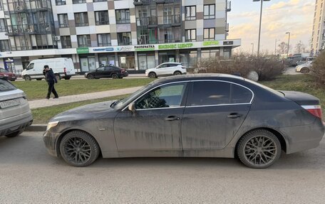BMW 5 серия, 2005 год, 700 000 рублей, 3 фотография