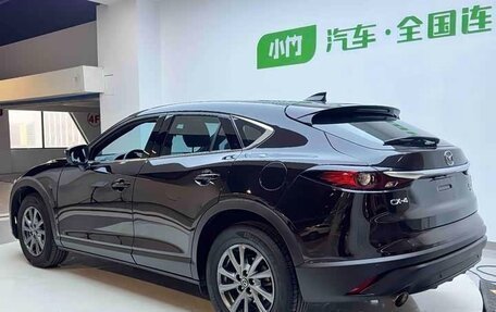Mazda CX-4, 2023 год, 2 180 000 рублей, 5 фотография