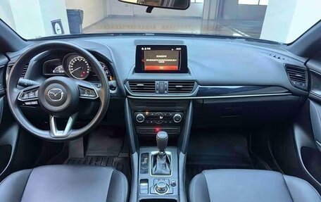 Mazda CX-4, 2023 год, 2 180 000 рублей, 9 фотография