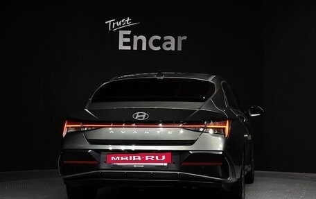 Hyundai Avante, 2023 год, 2 000 000 рублей, 2 фотография