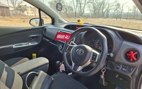 Toyota Vitz, 2015 год, 800 000 рублей, 8 фотография