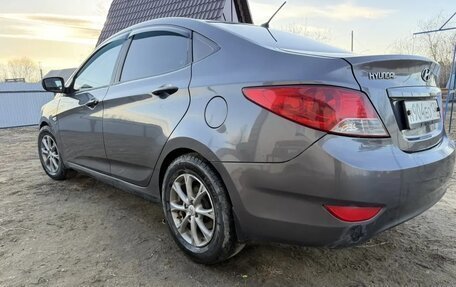 Hyundai Solaris II рестайлинг, 2012 год, 650 000 рублей, 8 фотография