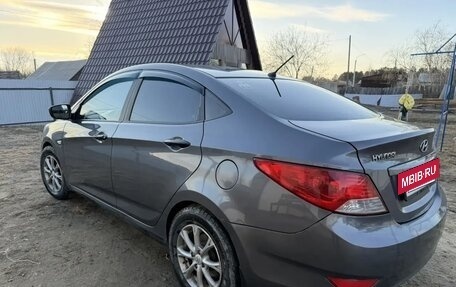 Hyundai Solaris II рестайлинг, 2012 год, 650 000 рублей, 9 фотография