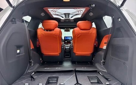 Toyota Sienna, 2024 год, 8 280 000 рублей, 10 фотография