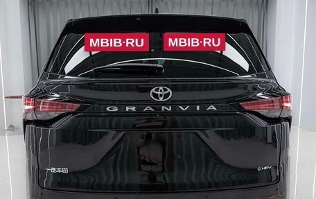 Toyota Sienna, 2024 год, 8 500 000 рублей, 3 фотография