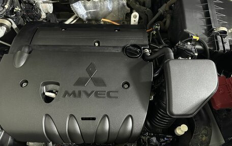 Mitsubishi Outlander III рестайлинг 3, 2021 год, 2 500 000 рублей, 17 фотография