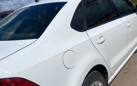 Volkswagen Polo VI (EU Market), 2014 год, 700 000 рублей, 2 фотография