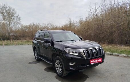 Toyota Land Cruiser Prado 150 рестайлинг 2, 2018 год, 4 750 000 рублей, 1 фотография