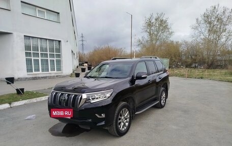Toyota Land Cruiser Prado 150 рестайлинг 2, 2018 год, 4 750 000 рублей, 3 фотография