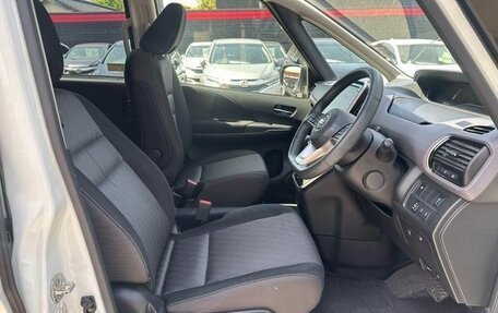 Nissan Serena IV, 2022 год, 1 742 005 рублей, 7 фотография