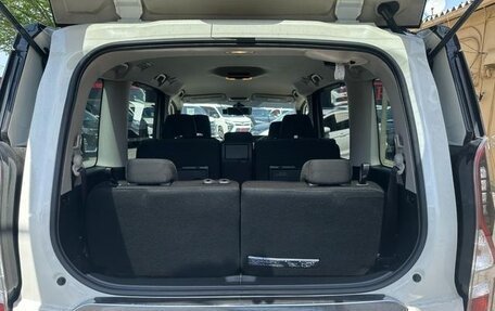 Nissan Serena IV, 2022 год, 1 742 005 рублей, 10 фотография