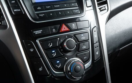 Hyundai i30 II рестайлинг, 2012 год, 994 500 рублей, 14 фотография