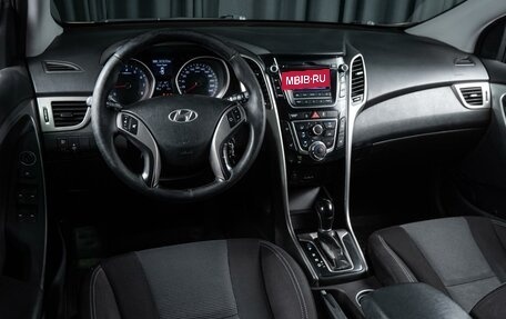 Hyundai i30 II рестайлинг, 2012 год, 994 500 рублей, 6 фотография