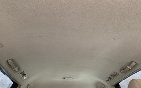 Toyota Ipsum II, 2002 год, 890 000 рублей, 9 фотография