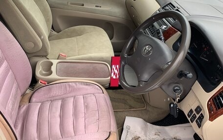 Toyota Ipsum II, 2002 год, 890 000 рублей, 20 фотография