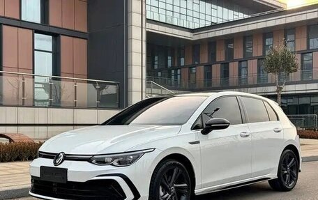 Volkswagen Golf VIII, 2022 год, 1 620 004 рублей, 1 фотография