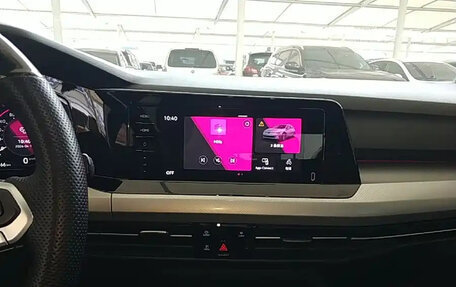 Volkswagen Golf VIII, 2022 год, 1 550 000 рублей, 7 фотография
