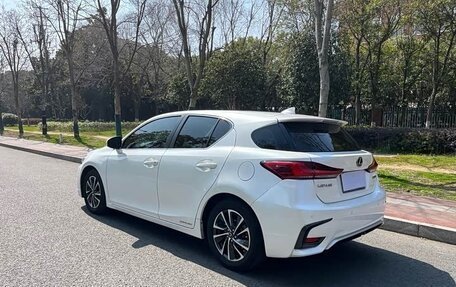 Lexus CT I рестайлинг, 2021 год, 1 990 000 рублей, 3 фотография