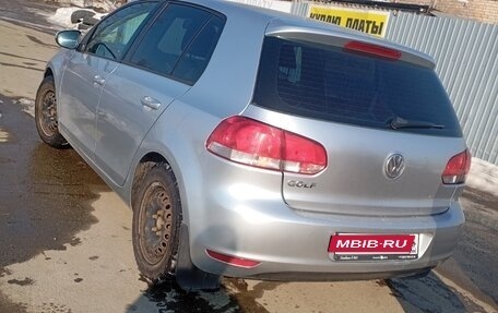 Volkswagen Golf VI, 2011 год, 800 000 рублей, 2 фотография