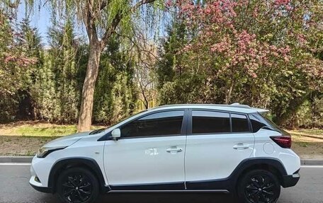 Toyota Yaris XP150 рестайлинг, 2022 год, 970 007 рублей, 6 фотография