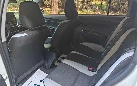 Toyota Yaris XP150 рестайлинг, 2022 год, 970 007 рублей, 10 фотография