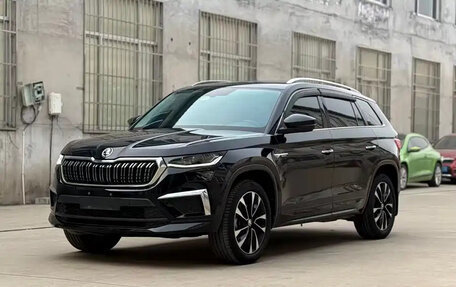 Skoda Kodiaq I, 2023 год, 2 430 777 рублей, 3 фотография