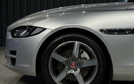 Jaguar XE I рестайлинг, 2018 год, 2 500 000 рублей, 11 фотография