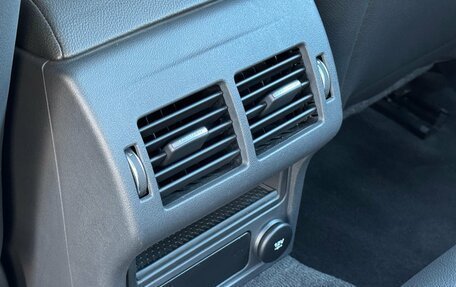 Jaguar XE I рестайлинг, 2018 год, 2 500 000 рублей, 26 фотография