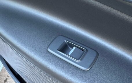 Jaguar XE I рестайлинг, 2018 год, 2 500 000 рублей, 29 фотография