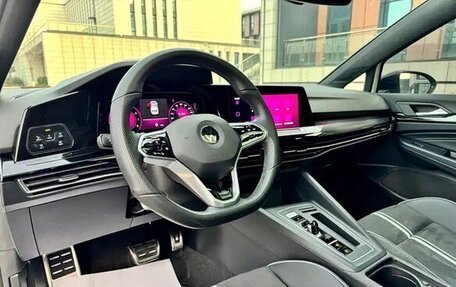 Volkswagen Golf VIII, 2022 год, 1 620 004 рублей, 10 фотография