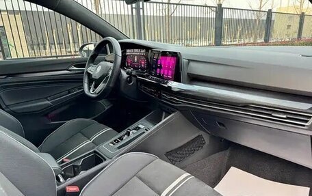 Volkswagen Golf VIII, 2022 год, 1 620 004 рублей, 12 фотография