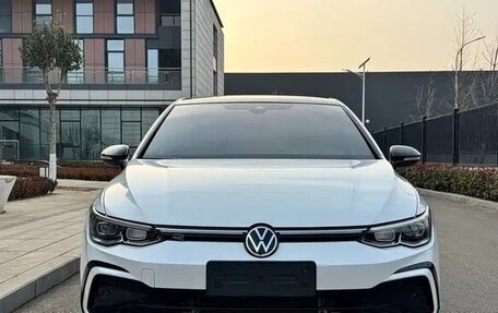 Volkswagen Golf VIII, 2022 год, 1 620 004 рублей, 2 фотография