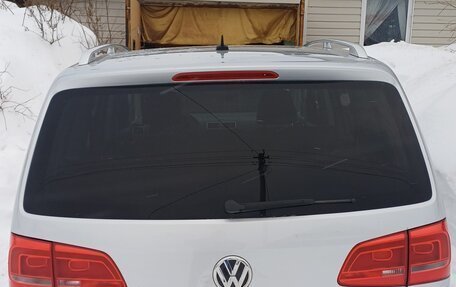 Volkswagen Touran III, 2011 год, 1 050 000 рублей, 9 фотография