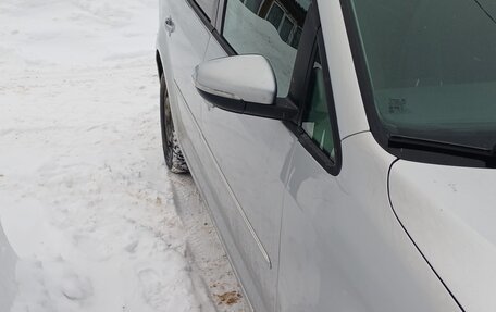 Volkswagen Touran III, 2011 год, 1 050 000 рублей, 14 фотография