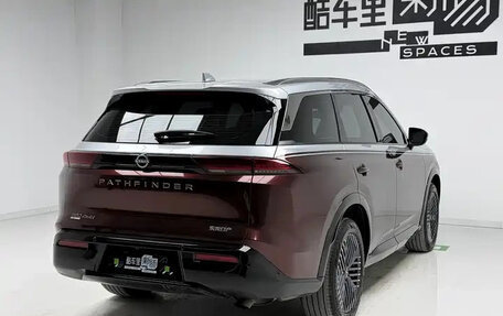 Nissan Pathfinder, 2024 год, 4 500 000 рублей, 4 фотография