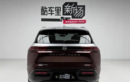 Nissan Pathfinder, 2024 год, 4 500 000 рублей, 5 фотография