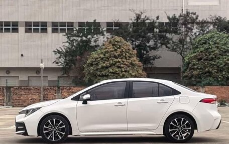 Toyota Corolla, 2022 год, 1 520 000 рублей, 4 фотография