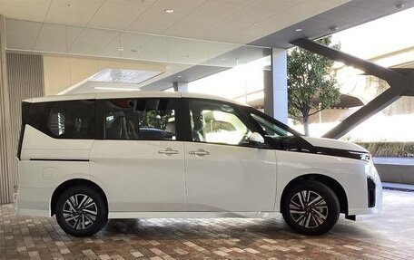 Nissan Serena, 2022 год, 2 070 005 рублей, 4 фотография