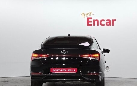 Hyundai Avante, 2022 год, 1 600 000 рублей, 4 фотография