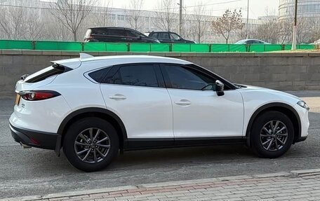 Mazda CX-4, 2023 год, 1 750 007 рублей, 4 фотография