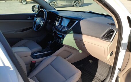 Hyundai Tucson III, 2016 год, 2 200 000 рублей, 10 фотография