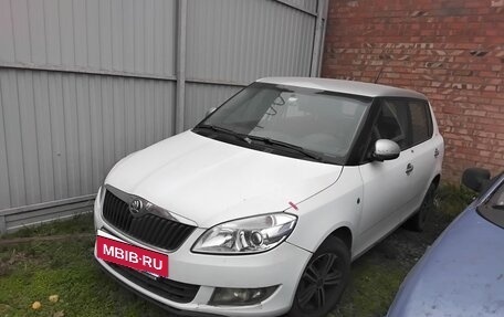 Skoda Fabia II, 2013 год, 376 300 рублей, 2 фотография