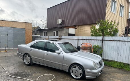 Mercedes-Benz E-Класс, 1997 год, 865 000 рублей, 2 фотография