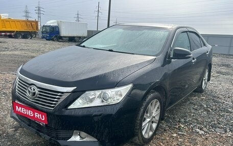 Toyota Camry, 2013 год, 1 350 000 рублей, 2 фотография