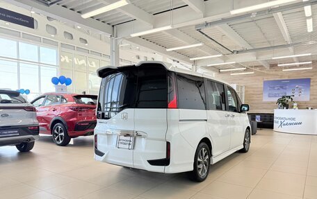 Honda Stepwgn IV, 2015 год, 1 699 000 рублей, 6 фотография