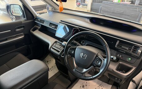 Honda Stepwgn IV, 2015 год, 1 699 000 рублей, 11 фотография